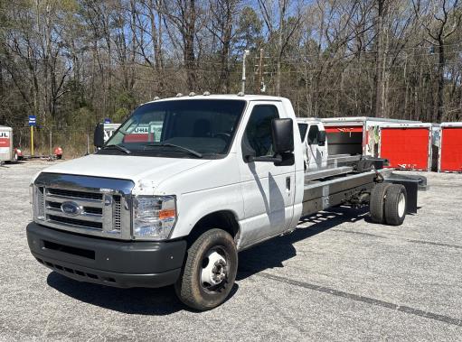 Used 2011 20 ' Cab and Chassis for sale