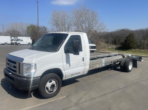 Used 2013 20 ' Cab and Chassis for sale