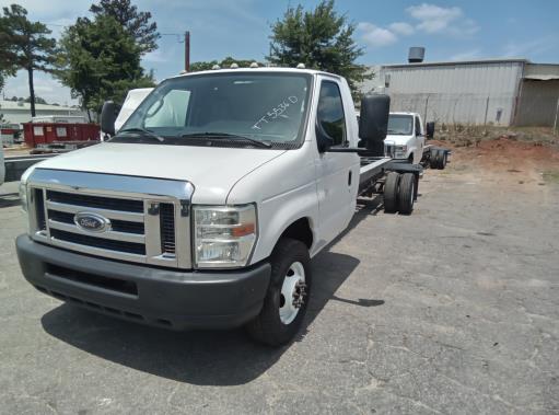 Used 2011 20 ' Cab and Chassis for sale
