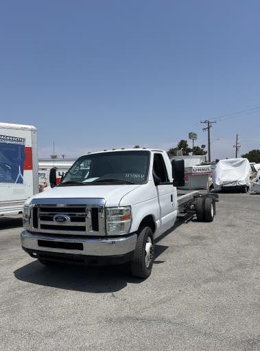Used 2011 20 ' Cab and Chassis for sale