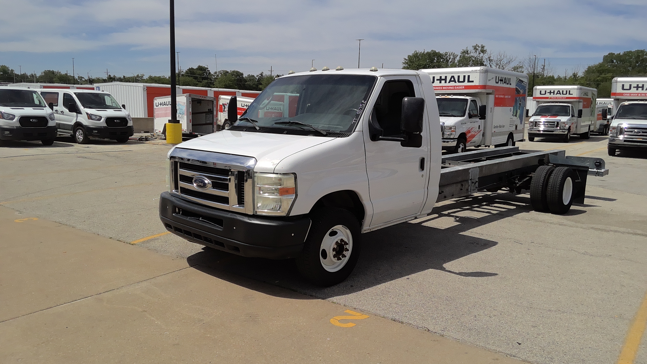 Used 2013 20 ' Cab and Chassis for sale