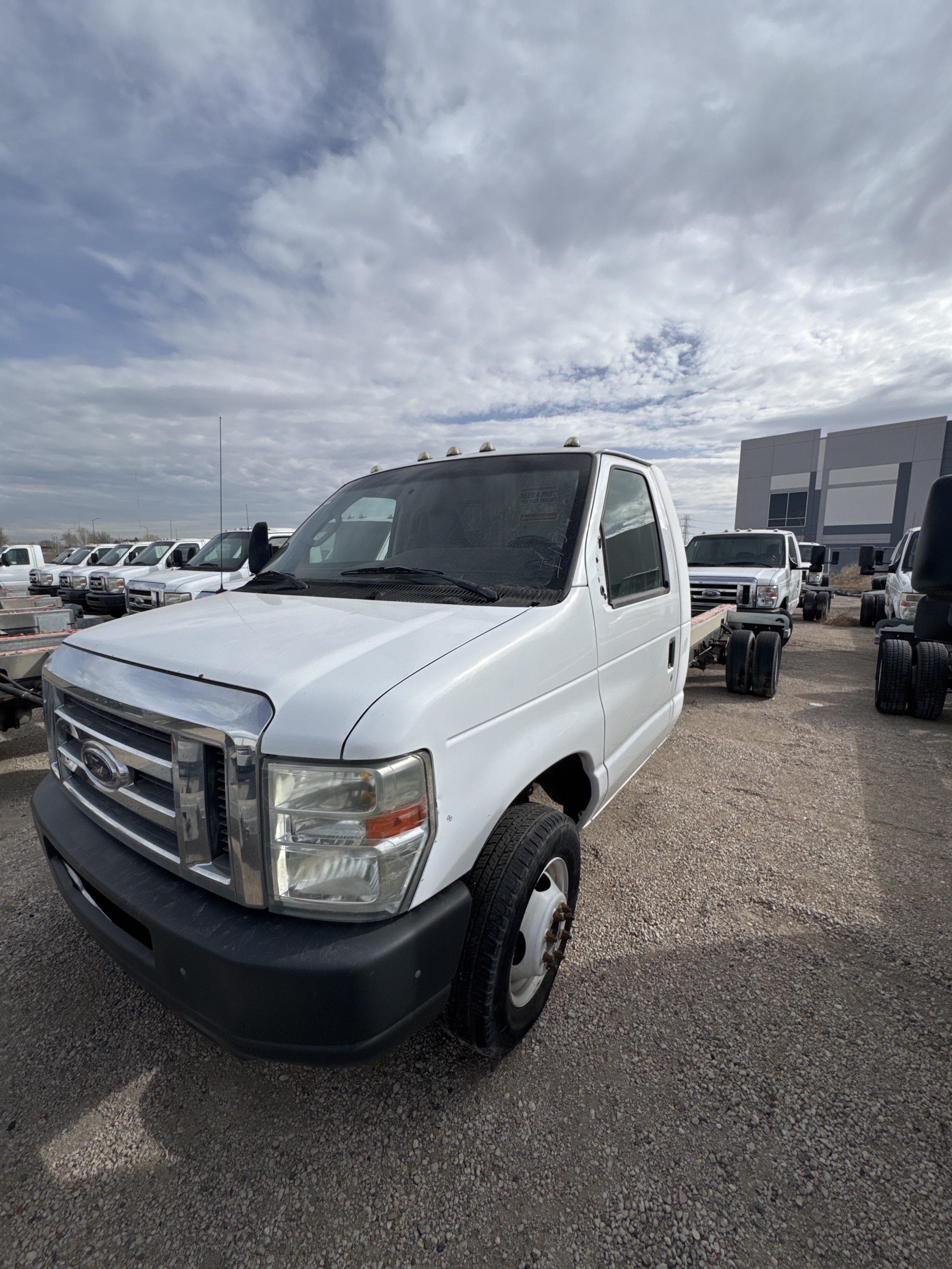 Used 2011 20 ' Cab and Chassis for sale