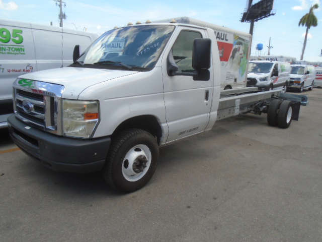 Used 2013 20 ' Cab and Chassis for sale