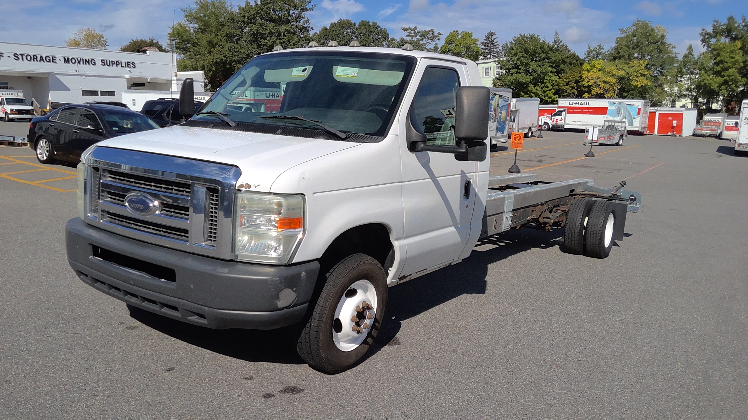 Used 2011 20 ' Cab and Chassis for sale