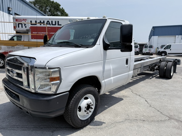 Used 2011 20 ' Cab and Chassis for sale