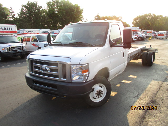 Used 2011 20 ' Cab and Chassis for sale