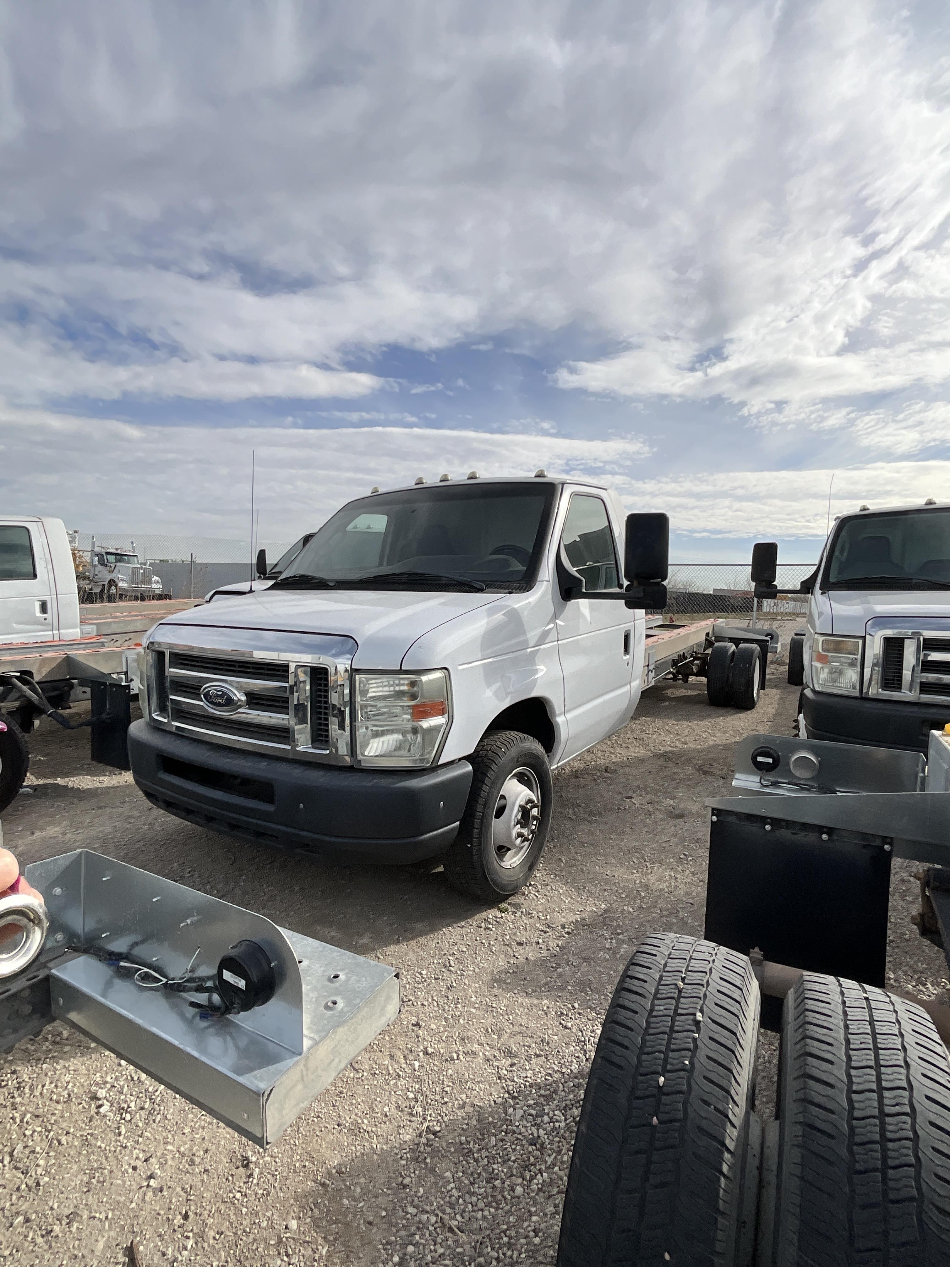 Used 2011 20 ' Cab and Chassis for sale