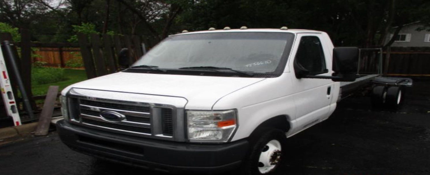 Used 2011 20 ' Cab and Chassis for sale