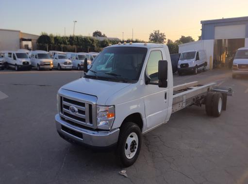 Used 2011 20 ' Cab and Chassis for sale