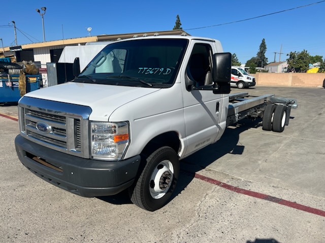 Used 2011 20 ' Cab and Chassis for sale