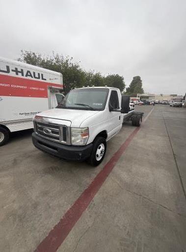 Used 2013 20 ' Cab and Chassis for sale