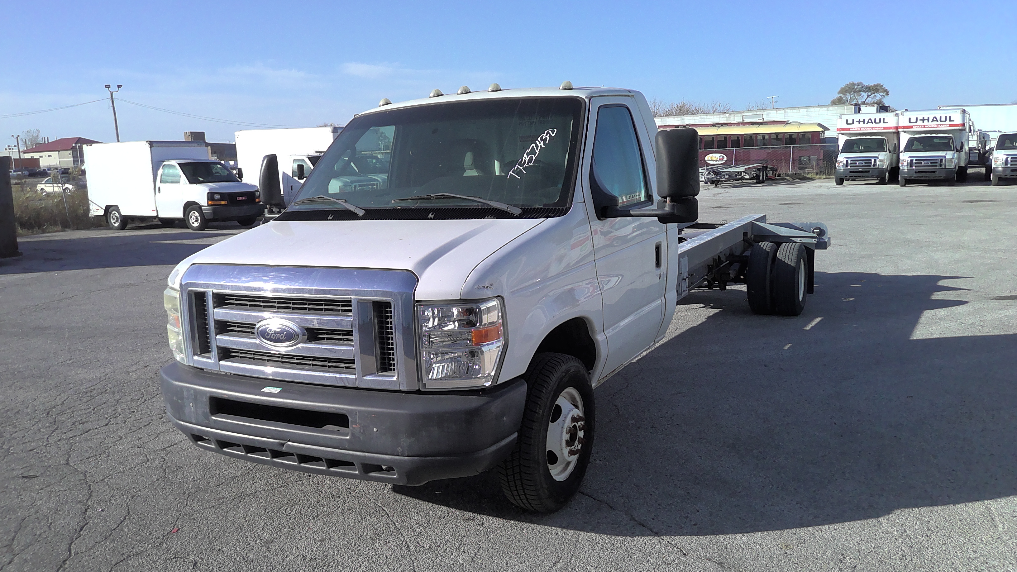 Used 2011 20 ' Cab and Chassis for sale