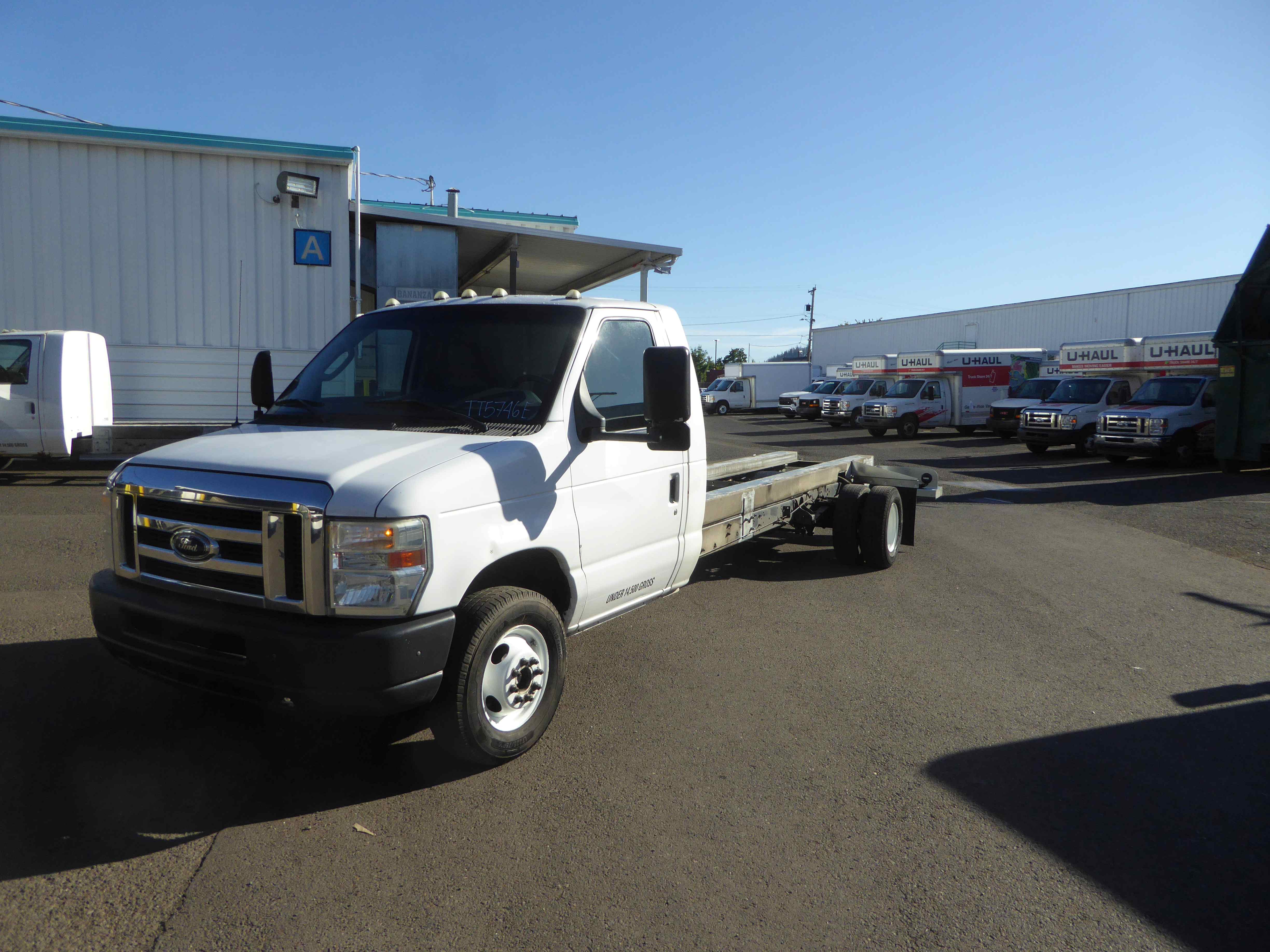 Used 2013 20 ' Cab and Chassis for sale