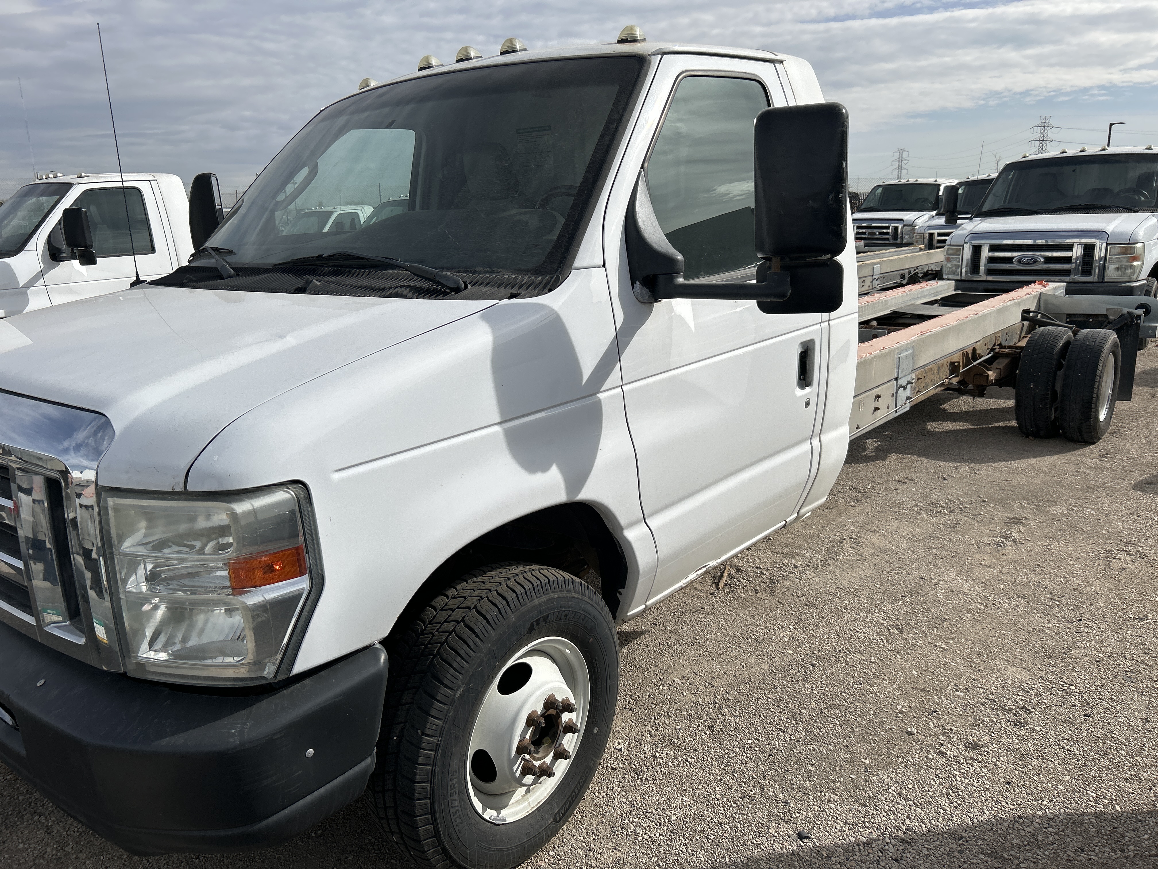 Used 2011 20 ' Cab and Chassis for sale