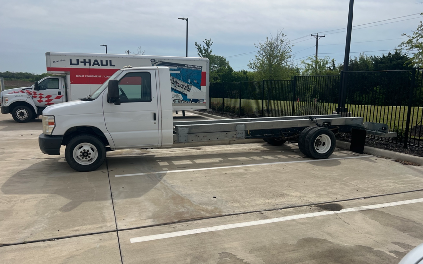 Used 2013 20 ' Cab and Chassis for sale