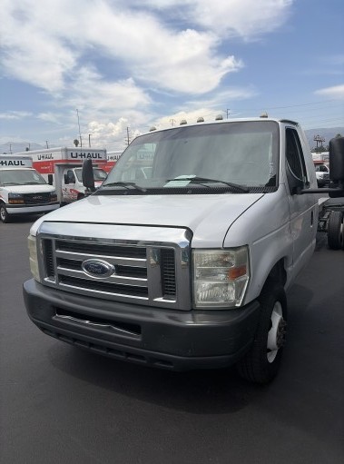 Used 2011 20 ' Cab and Chassis for sale