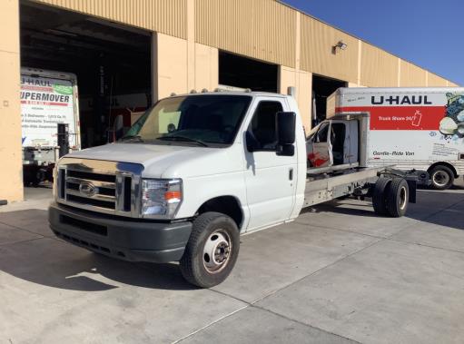 Used 2013 20 ' Cab and Chassis for sale