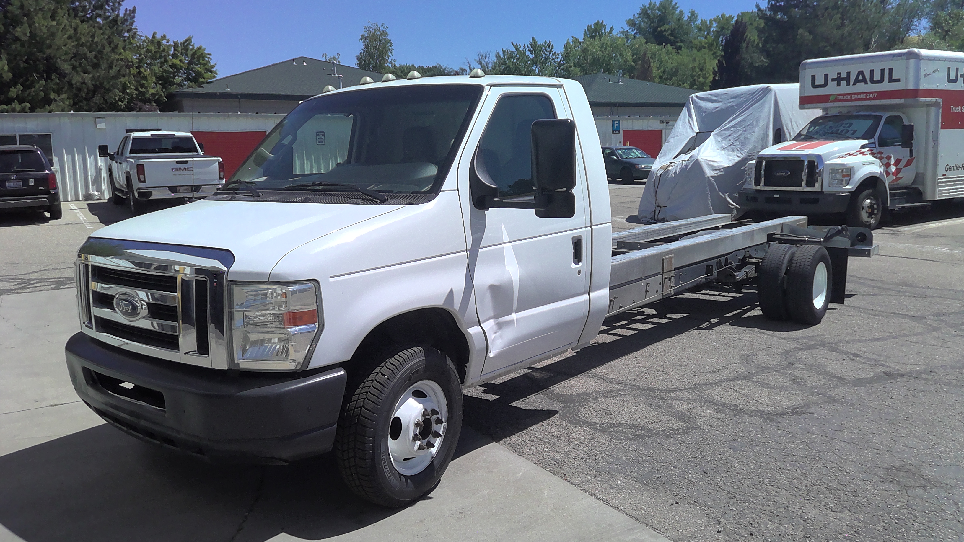 Used 2013 20 ' Cab and Chassis for sale