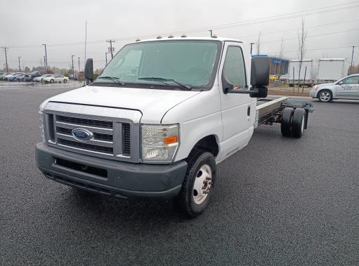 Used 2011 20 ' Cab and Chassis for sale