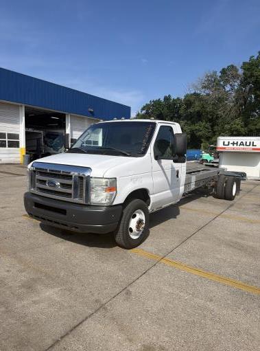Used 2013 20 ' Cab and Chassis for sale