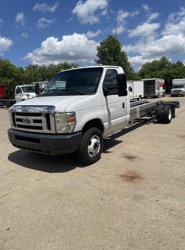 Used 2011 20 ' Cab and Chassis for sale