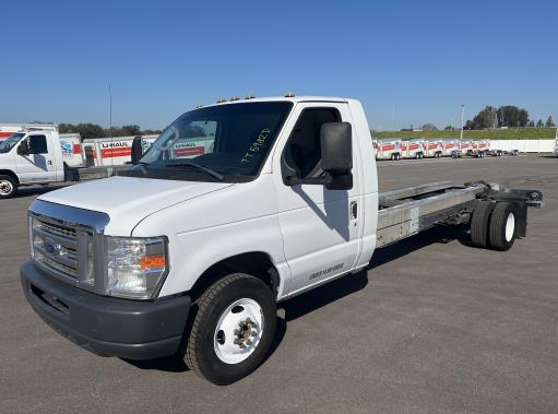 Used 2011 20 ' Cab and Chassis for sale
