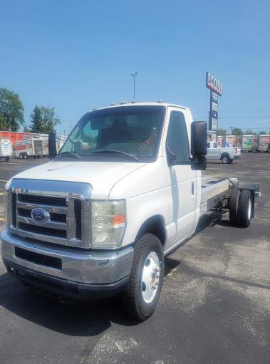 Used 2011 20 ' Cab and Chassis for sale