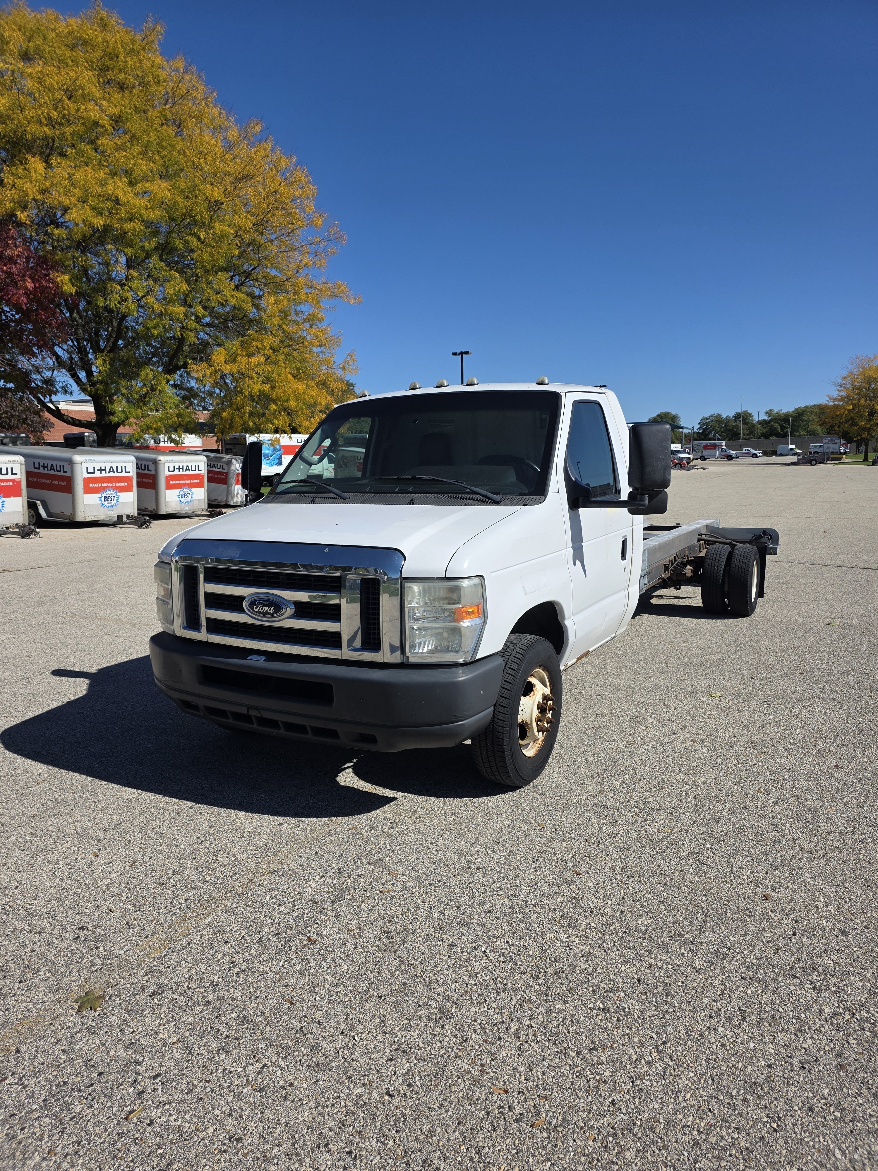 Used 2011 20 ' Cab and Chassis for sale