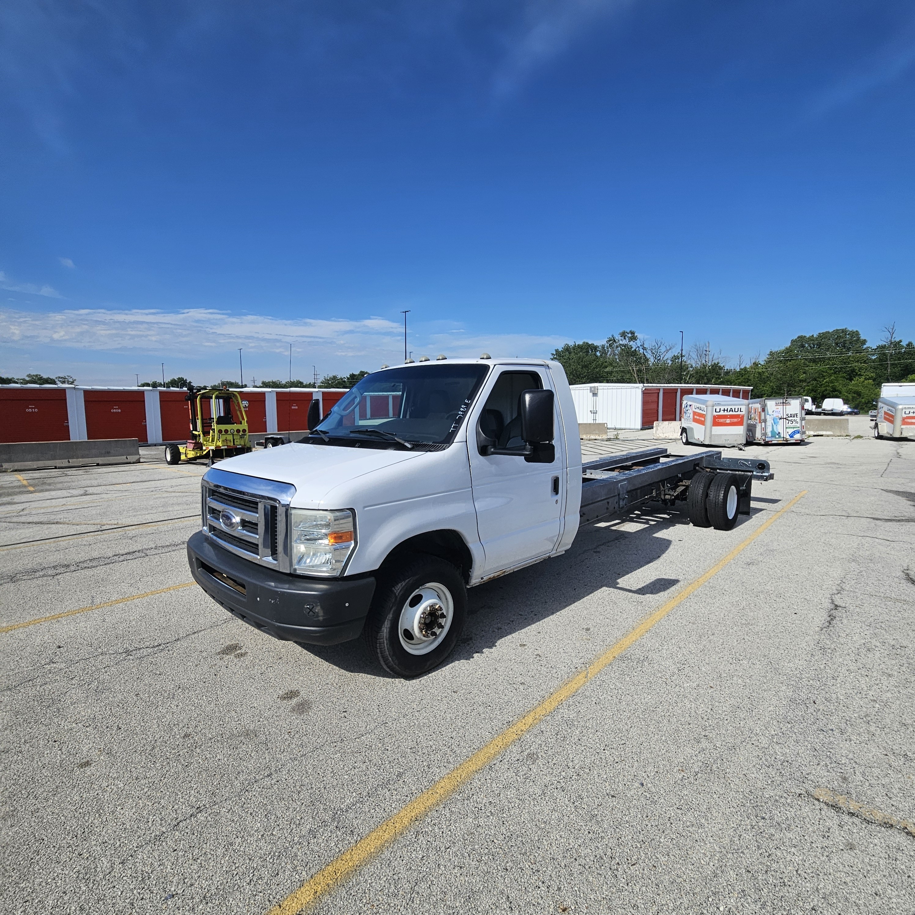 Used 2013 20 ' Cab and Chassis for sale