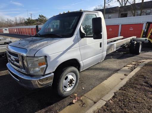 Used 2011 20 ' Cab and Chassis for sale