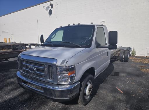 Used 2011 20 ' Cab and Chassis for sale