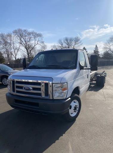 Used 2011 20 ' Cab and Chassis for sale