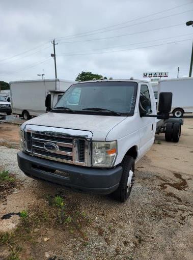 Used 2011 20 ' Cab and Chassis for sale