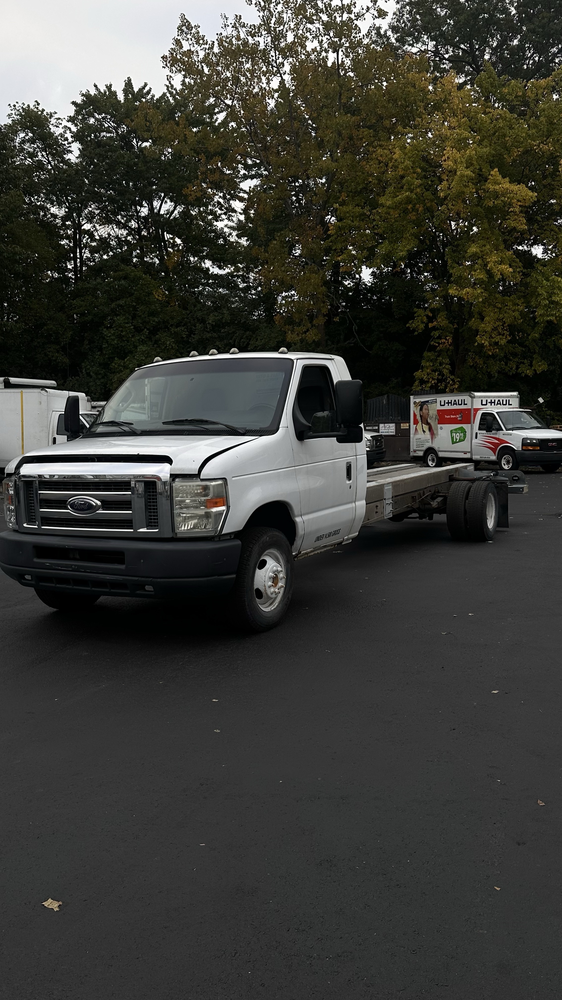 Used 2011 20 ' Cab and Chassis for sale