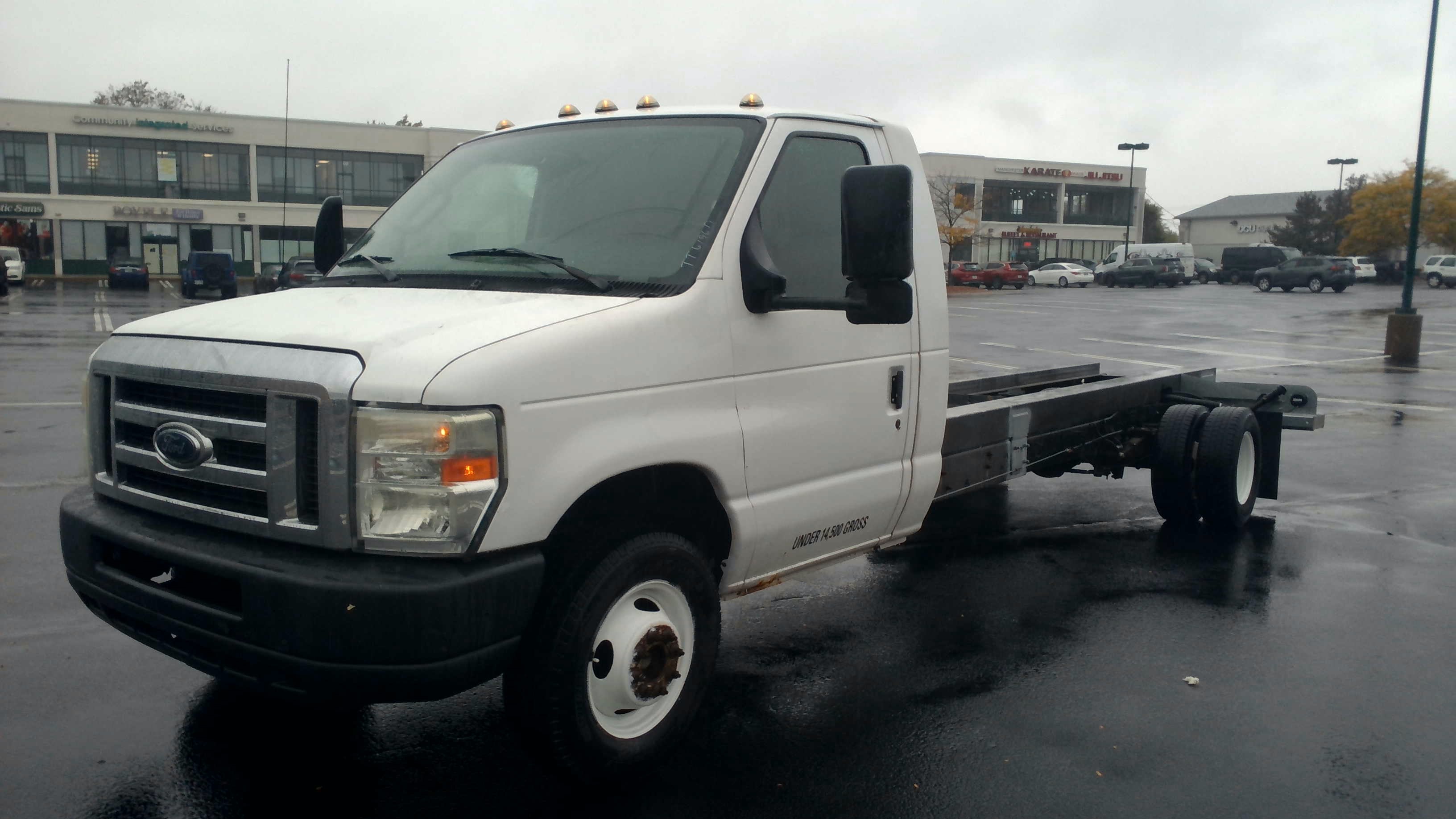 Used 2011 20 ' Cab and Chassis for sale