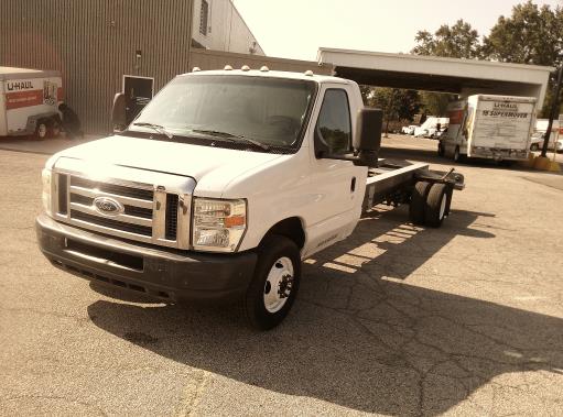 Used 2011 20 ' Cab and Chassis for sale