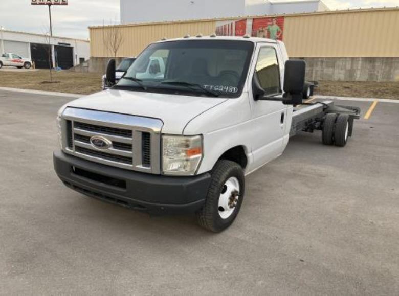 Used 2011 20 ' Cab and Chassis for sale