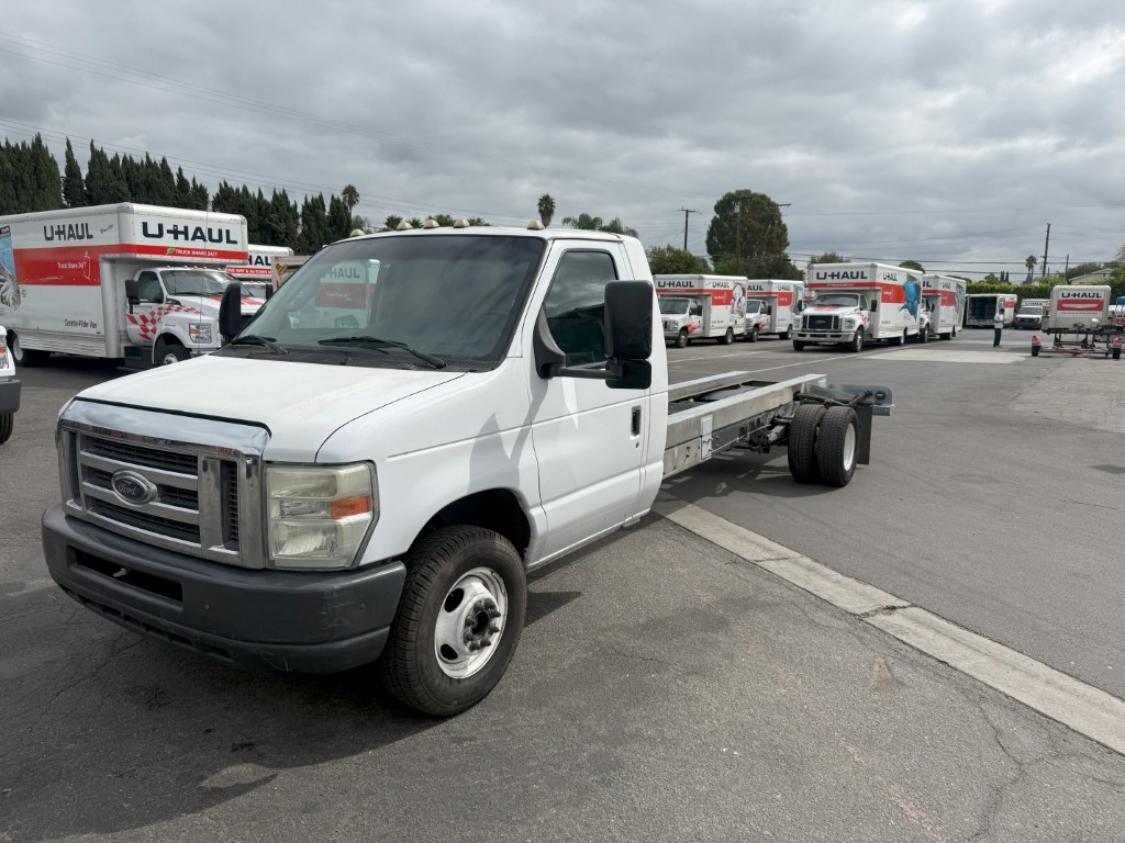 Used 2011 20 ' Cab and Chassis for sale