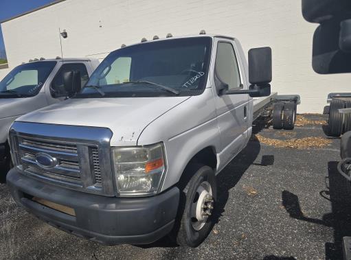 Used 2011 20 ' Cab and Chassis for sale