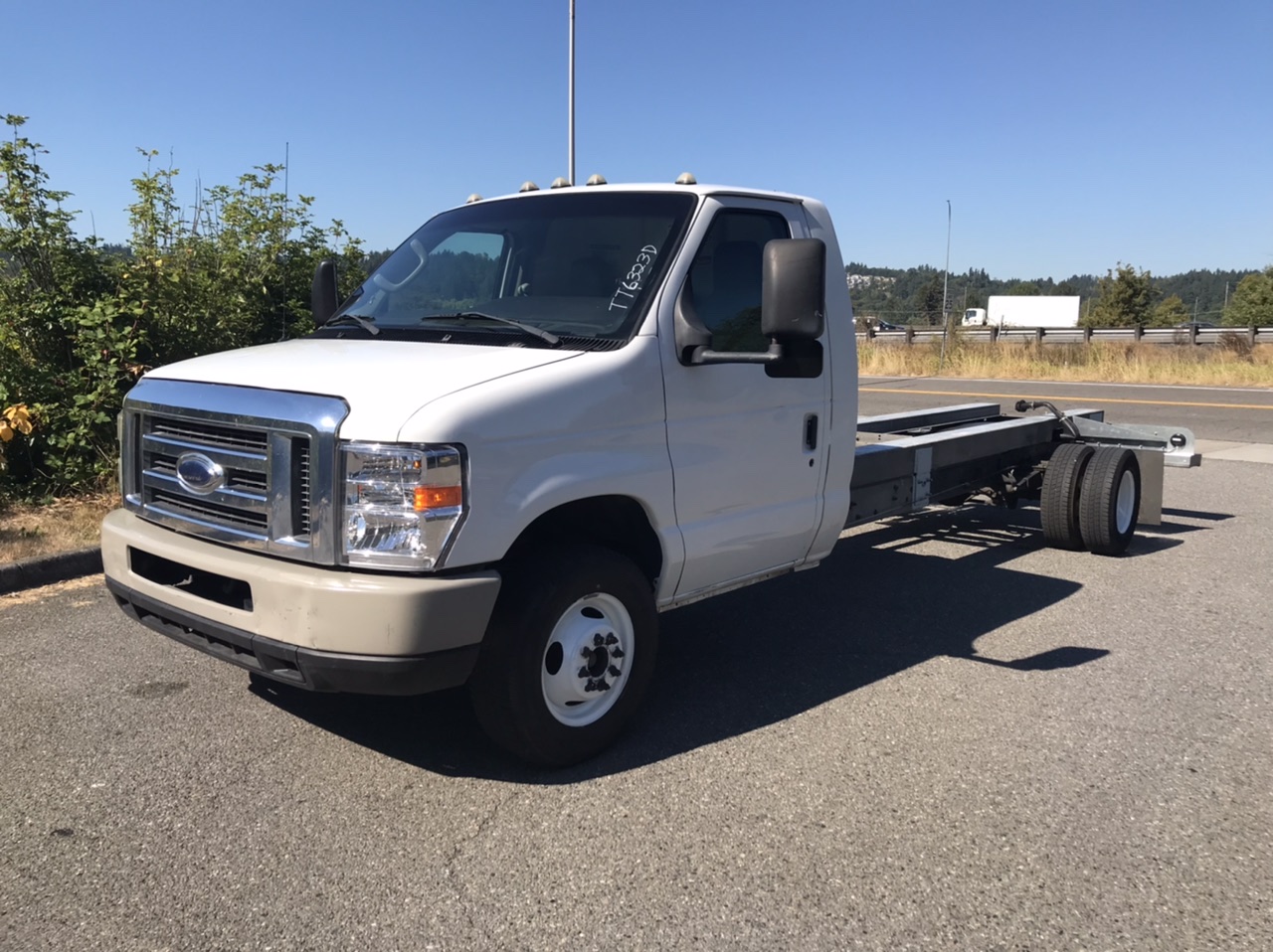 Used 2011 20 ' Cab and Chassis for sale