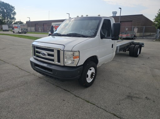 Used 2013 20 ' Cab and Chassis for sale