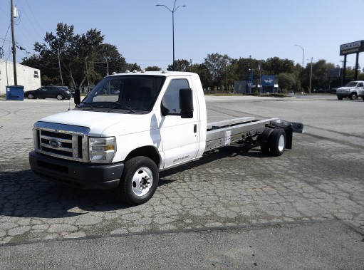 Used 2011 20 ' Cab and Chassis for sale