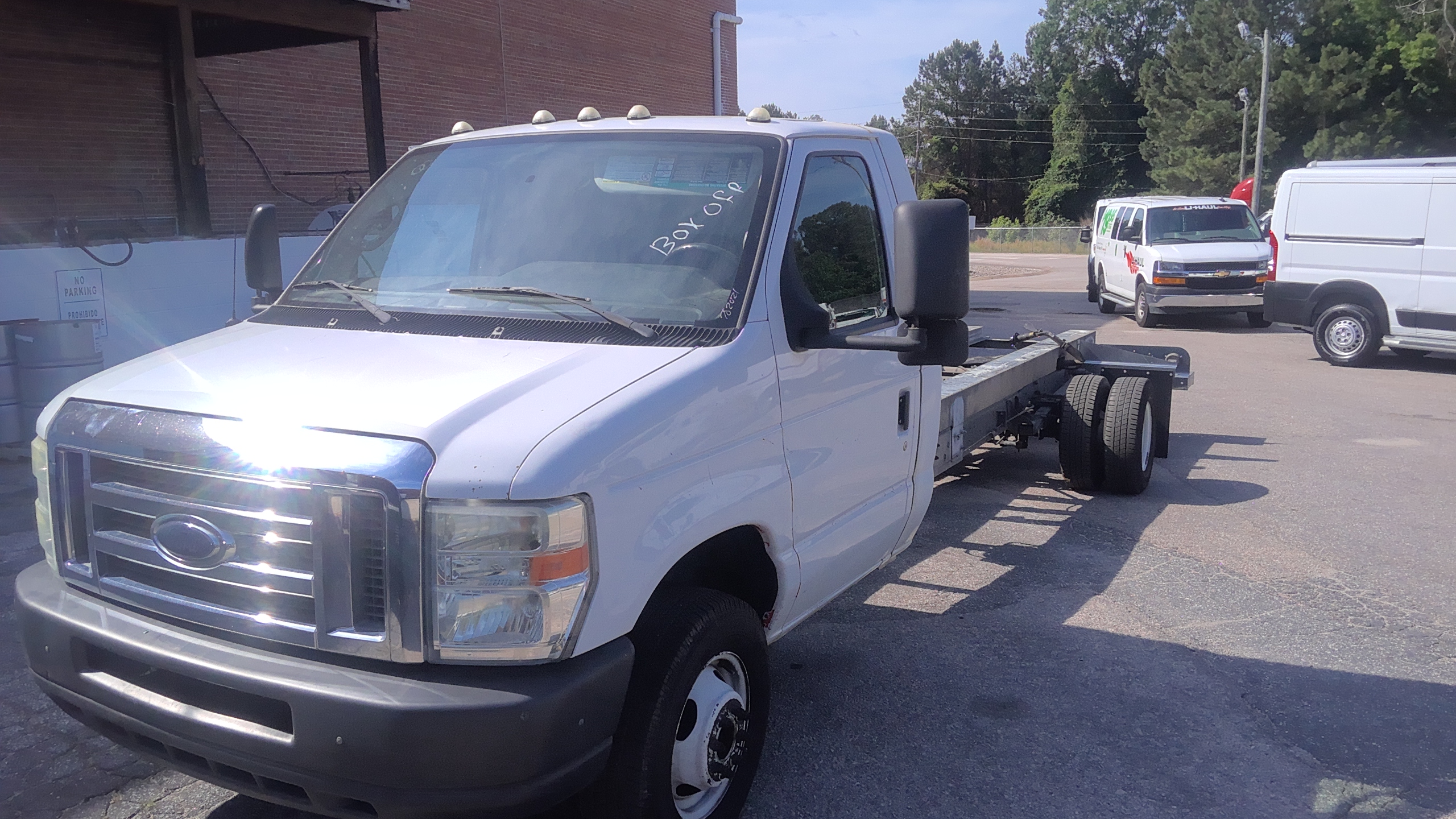 Used 2013 20 ' Cab and Chassis for sale