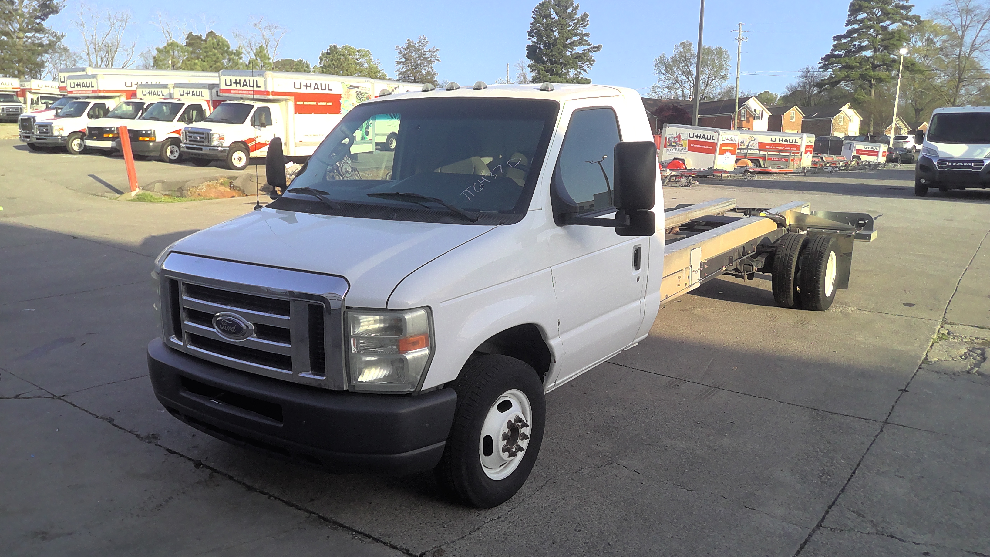 Used 2011 20 ' Cab and Chassis for sale