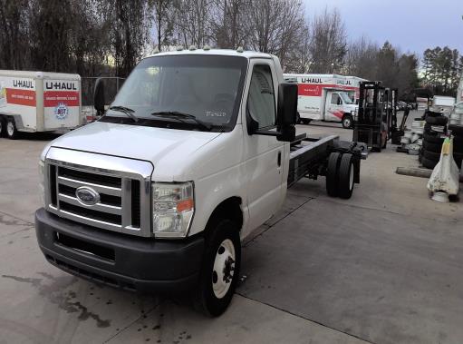 Used 2011 20 ' Cab and Chassis for sale