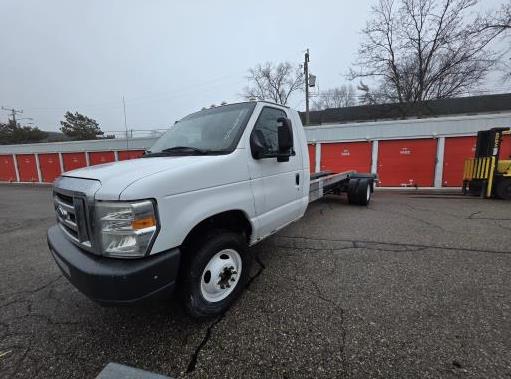 Used 2011 20 ' Cab and Chassis for sale