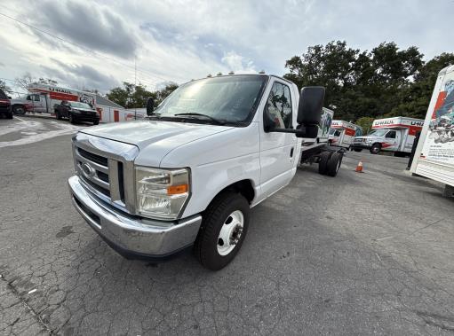 Used 2013 20 ' Cab and Chassis for sale