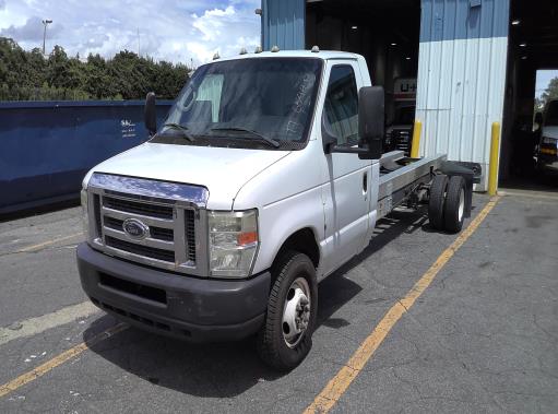 Used 2011 20 ' Cab and Chassis for sale
