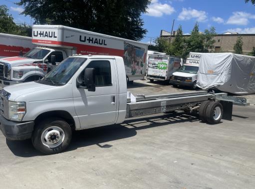 Used 2011 20 ' Cab and Chassis for sale
