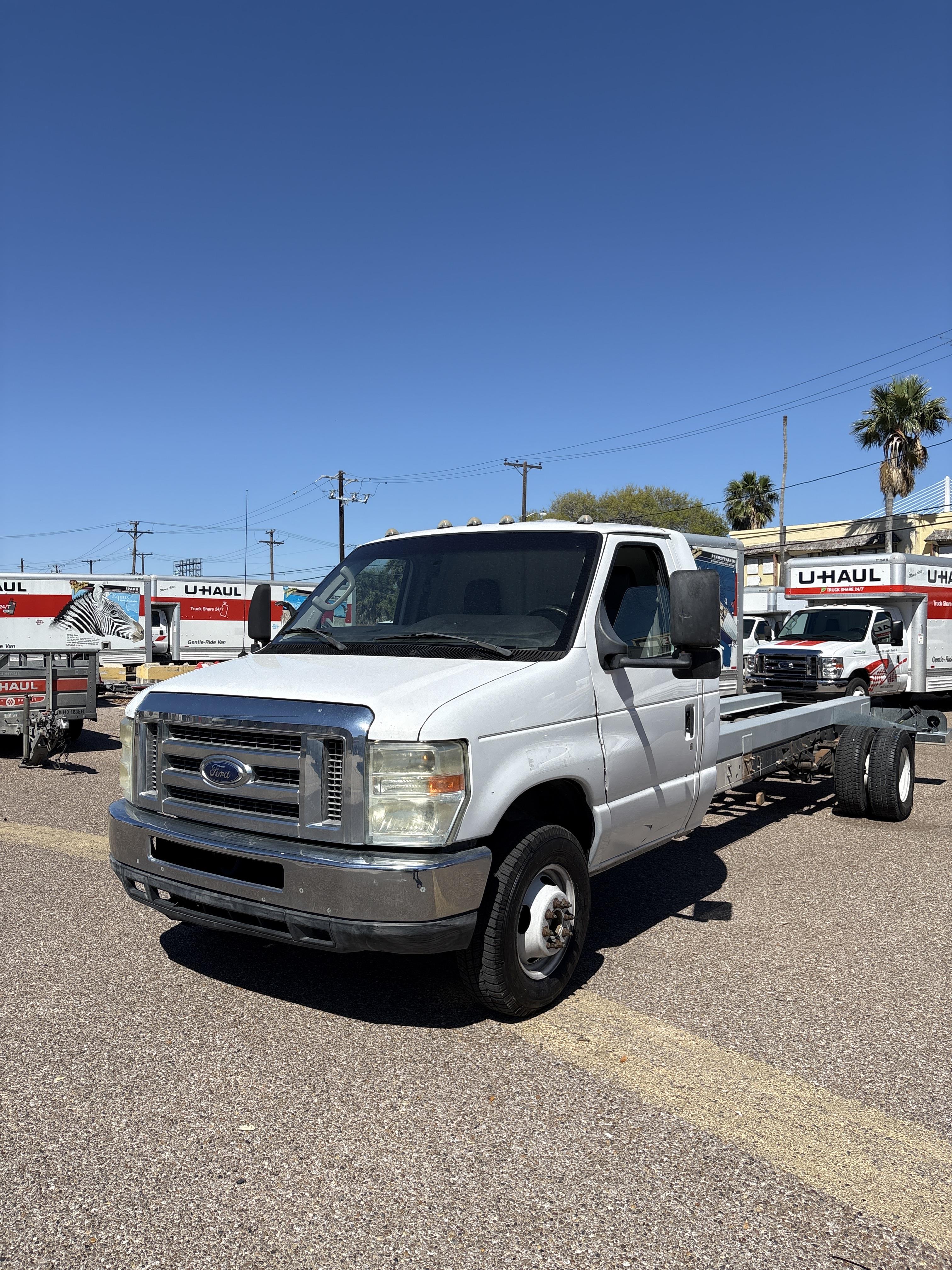 Used 2011 20 ' Cab and Chassis for sale